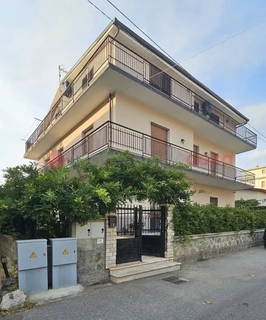 Appartamento in vendita a Montepaone