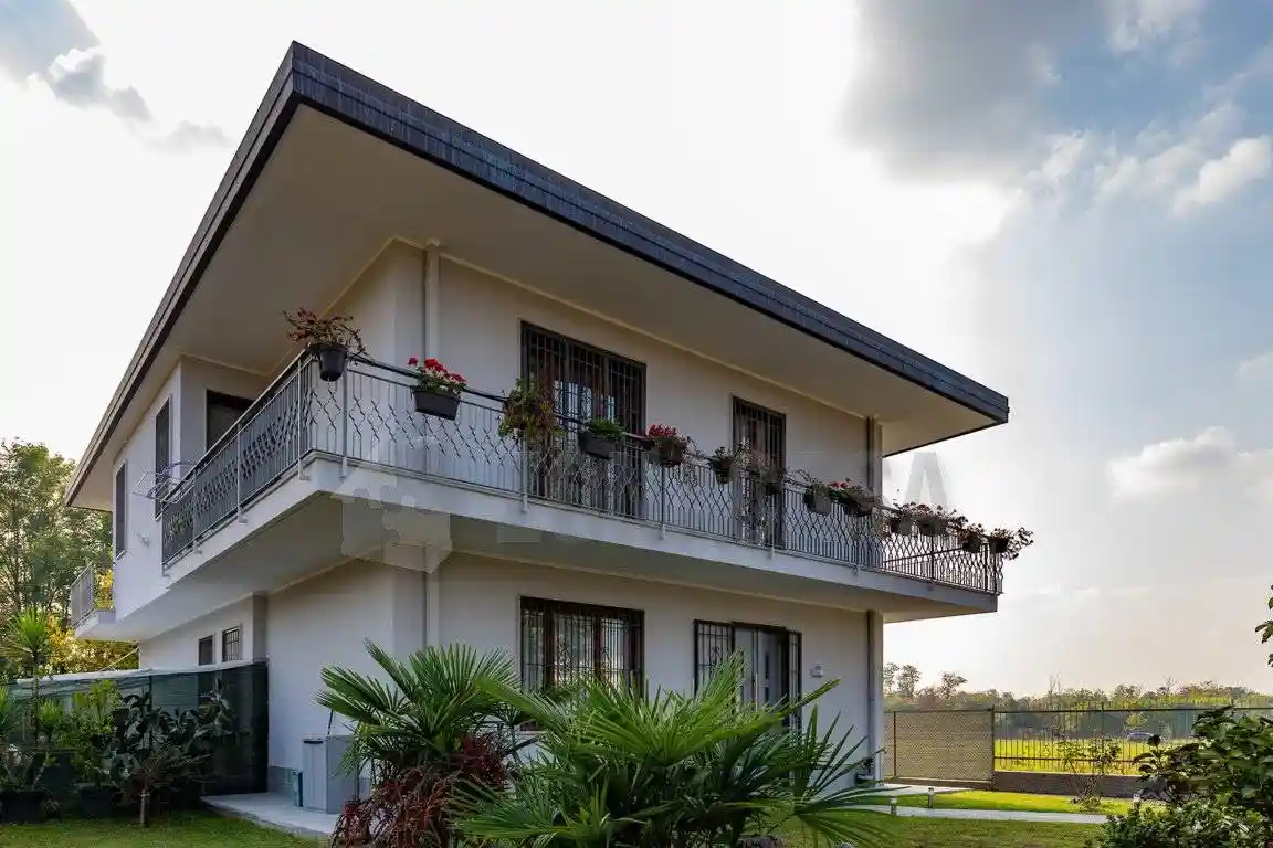 Villa in vendita a Gallarate