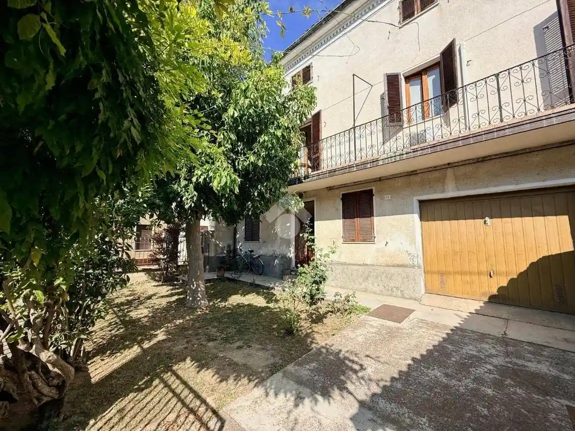 Casa indipendente in vendita a Sale