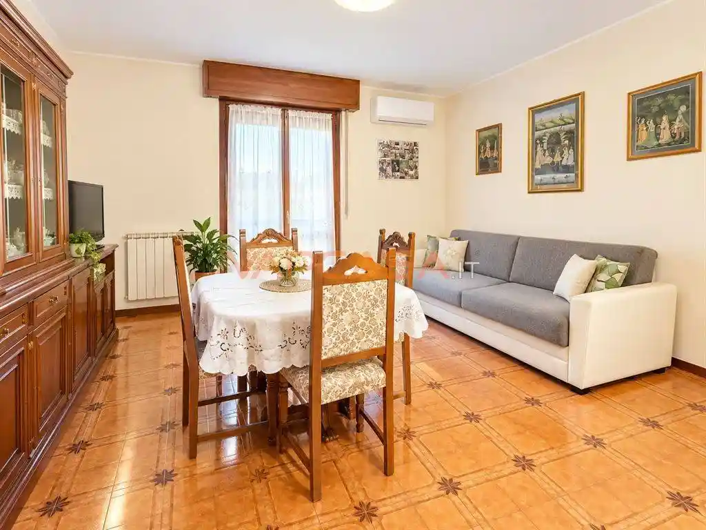 Appartamento in vendita a Morengo