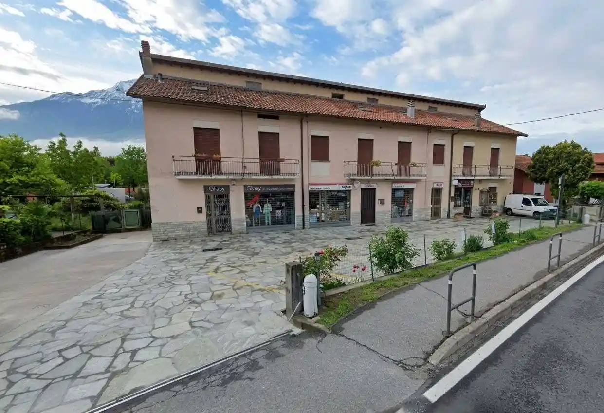 Appartamento in vendita a Domaso