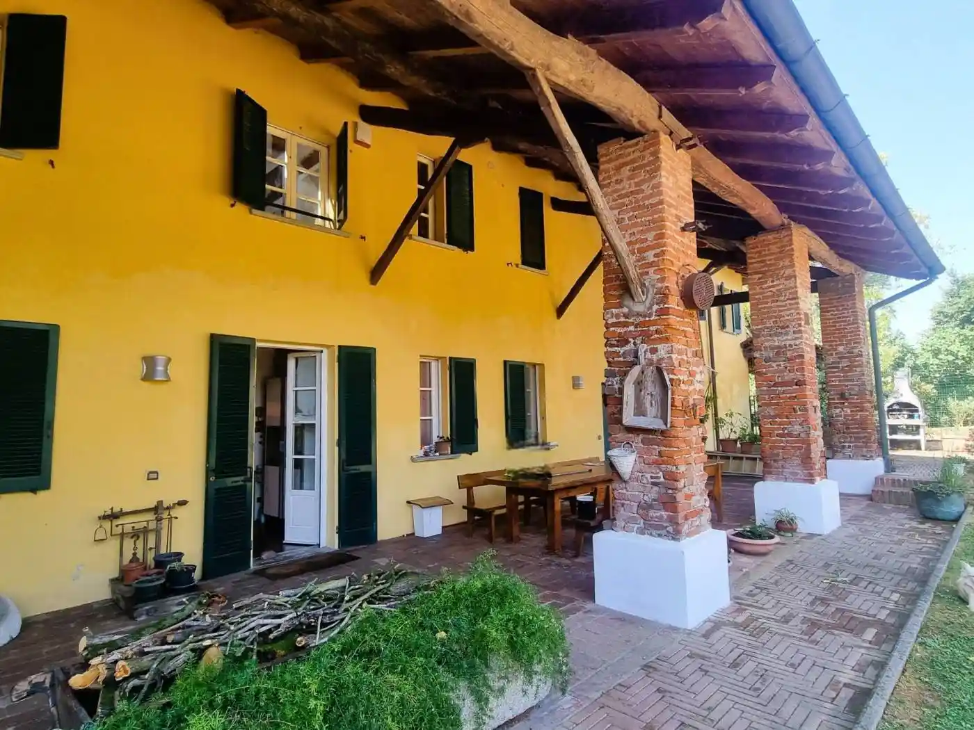 Palazzo - Edificio in vendita a Pieve Emanuele
