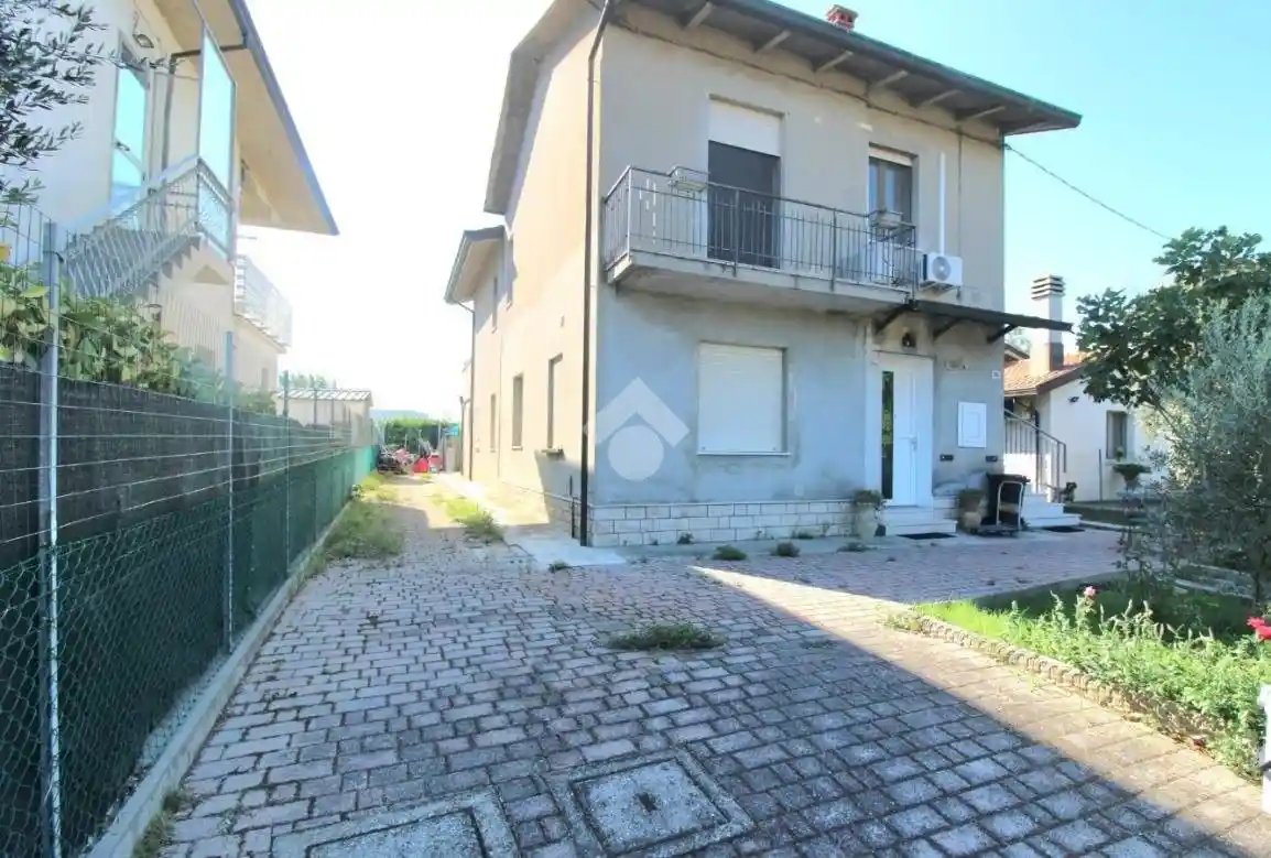 Villa in vendita a Cesena