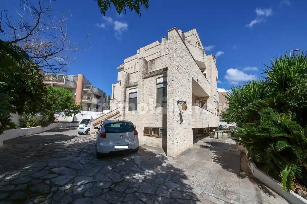 Appartamento in vendita a Brindisi