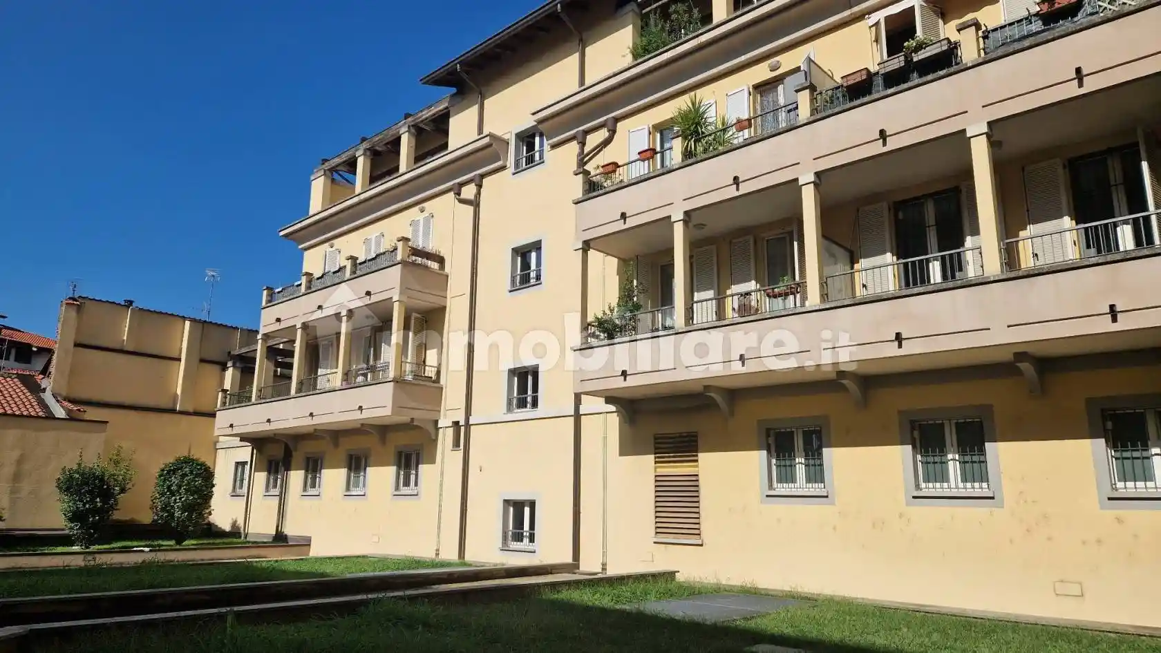 Appartamento in vendita a Busto Garolfo