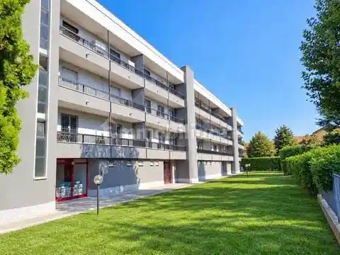 Appartamento in vendita a Trezzano sul Naviglio
