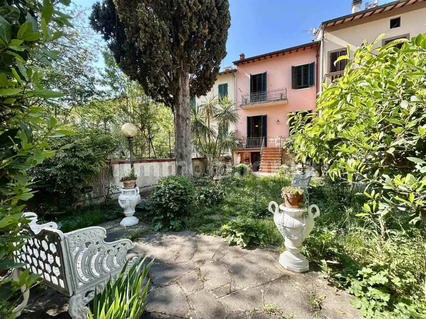 Casa indipendente in vendita a Firenze