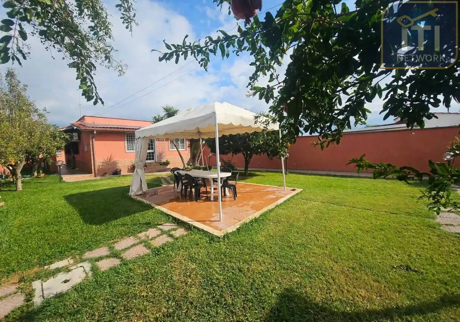 Villa in vendita a Aprilia