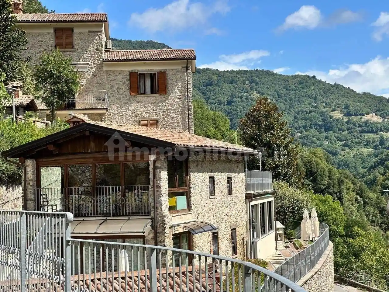 Palazzo - Edificio in vendita a Fabbriche di Vergemoli