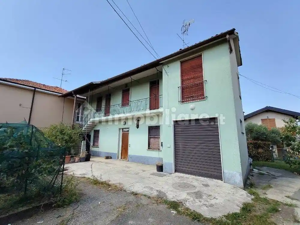 Rustico - Casale in vendita a Casatenovo
