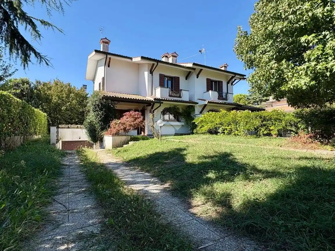 Villa in vendita a Selvazzano Dentro