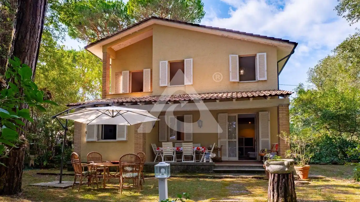 Villa in affitto a Massa
