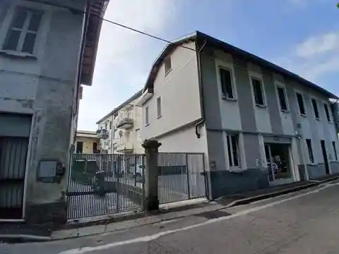 Appartamento in vendita a Seveso