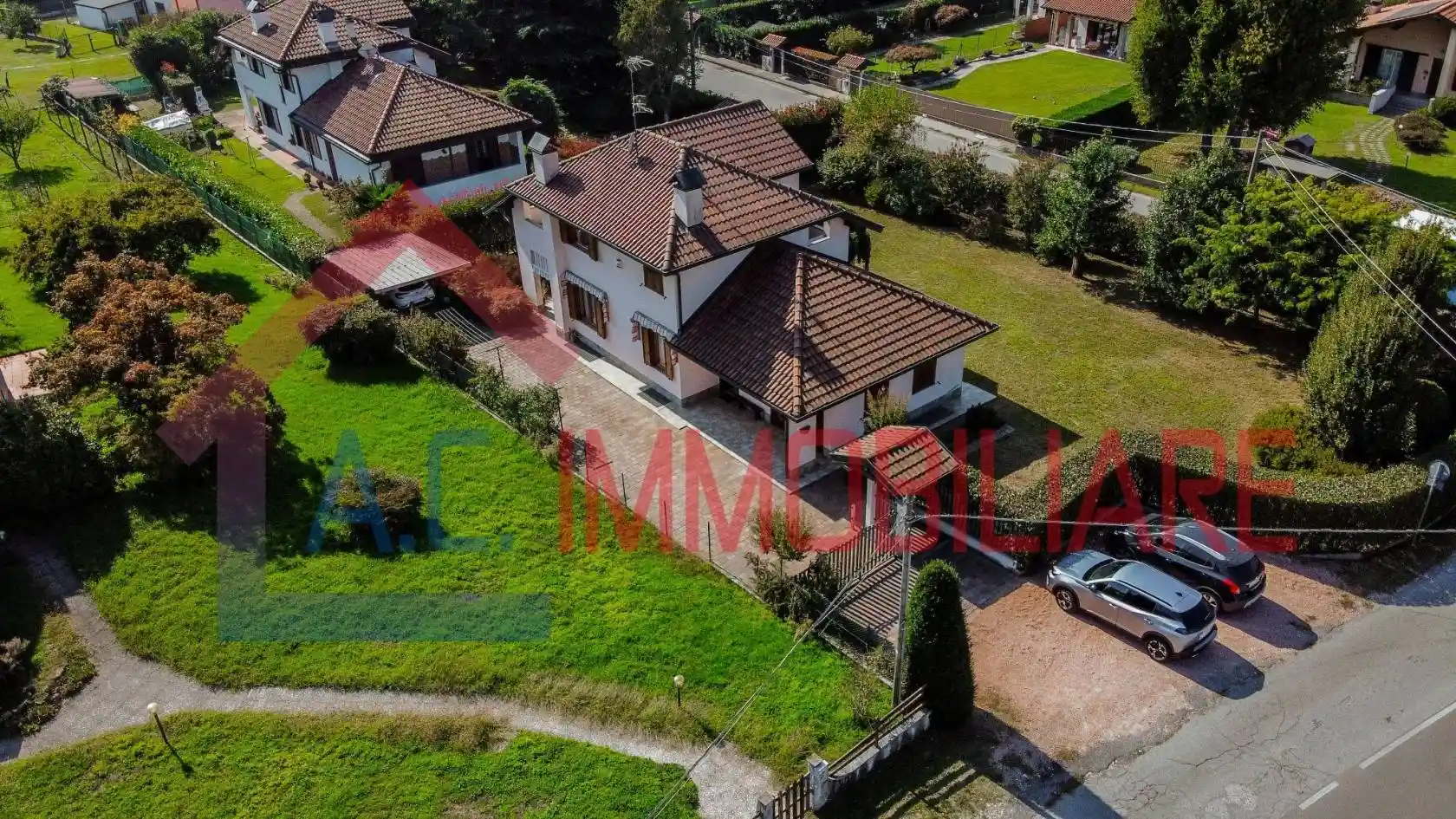 Villa in vendita a Vergiate