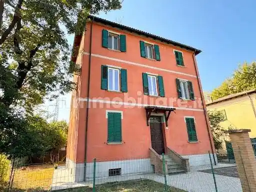Appartamento in vendita a Casalecchio di Reno