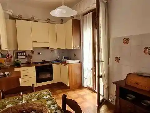 Appartamento in affitto a Sarzana