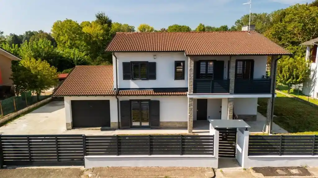 Villa in vendita a Travacò Siccomario