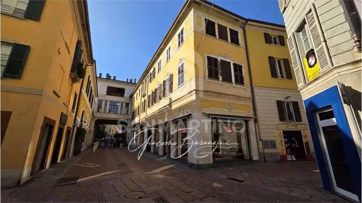 Appartamento in affitto a Varese