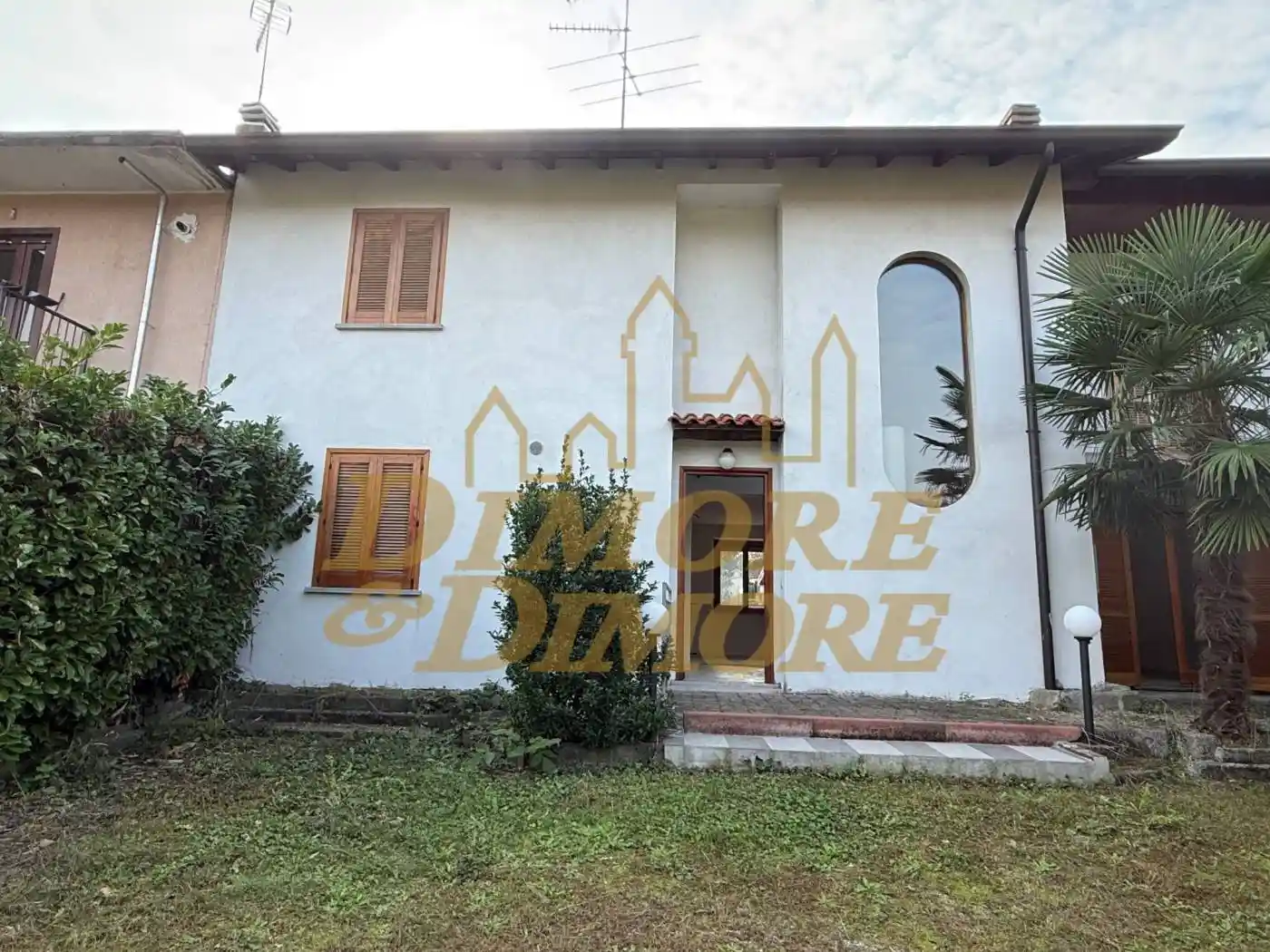 Villetta a schiera in vendita a Castelletto Sopra Ticino