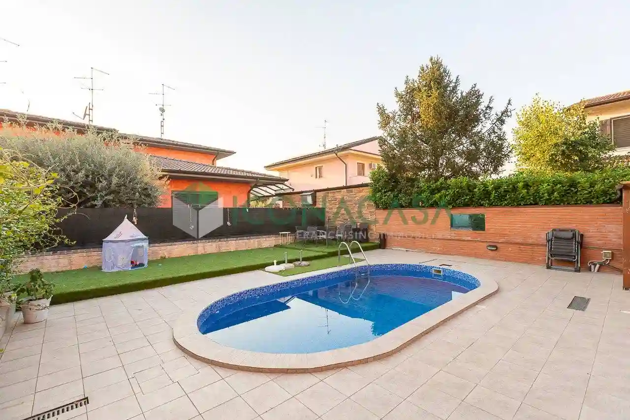 Villa - foto 3