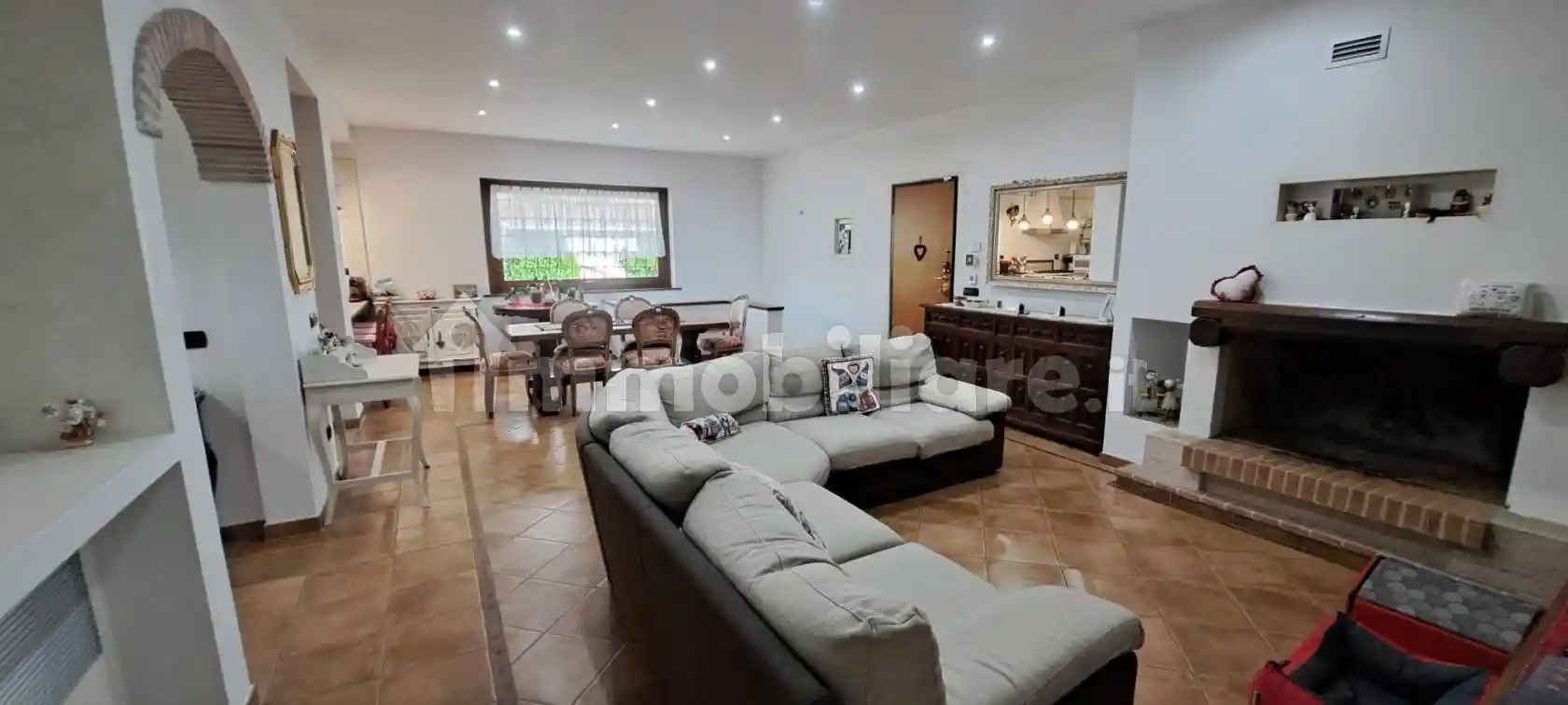 Villa in vendita a Campagnano di Roma