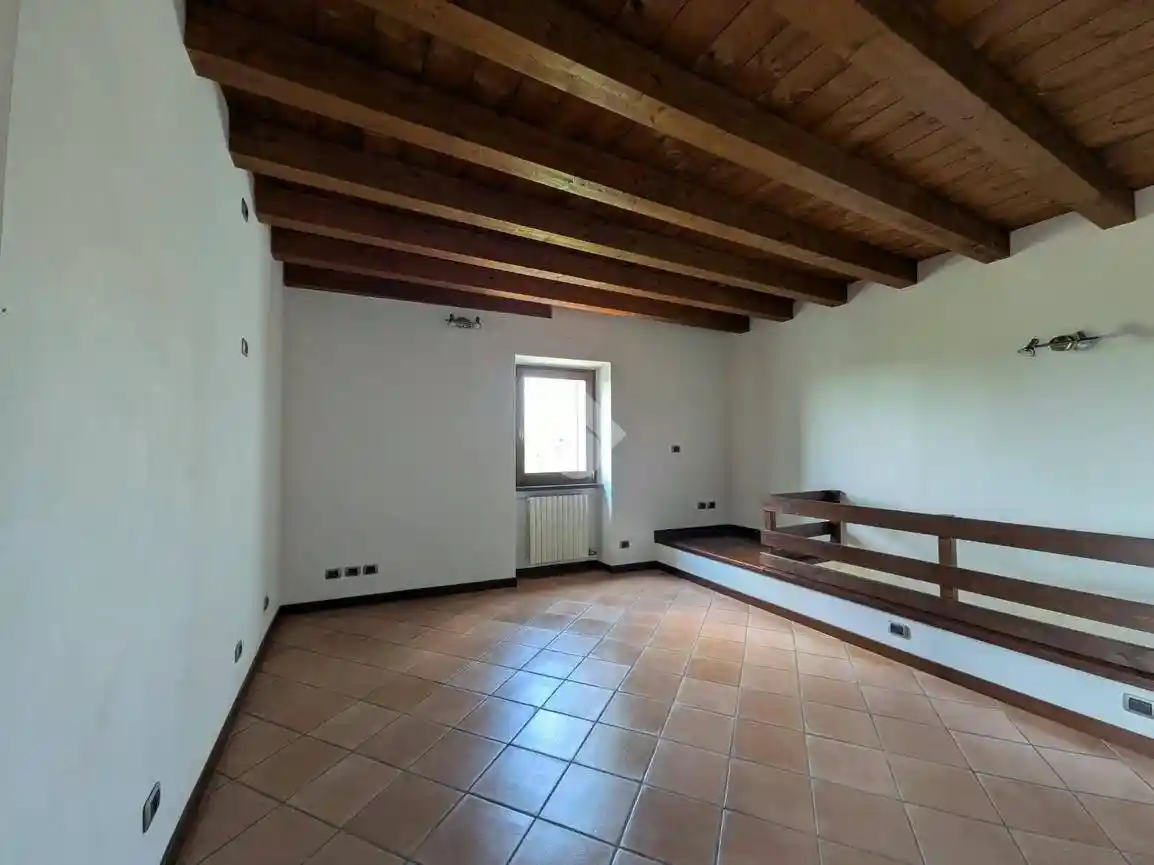 Appartamento in affitto a Caprino Veronese