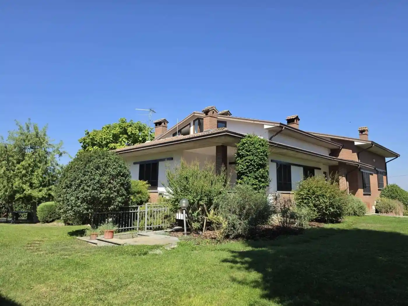 Villa in vendita a Piacenza