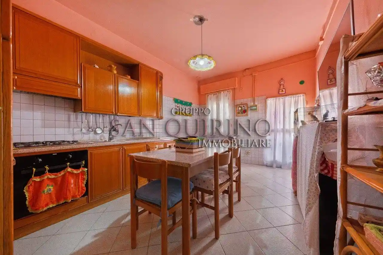 Casa indipendente in vendita a Novi di Modena
