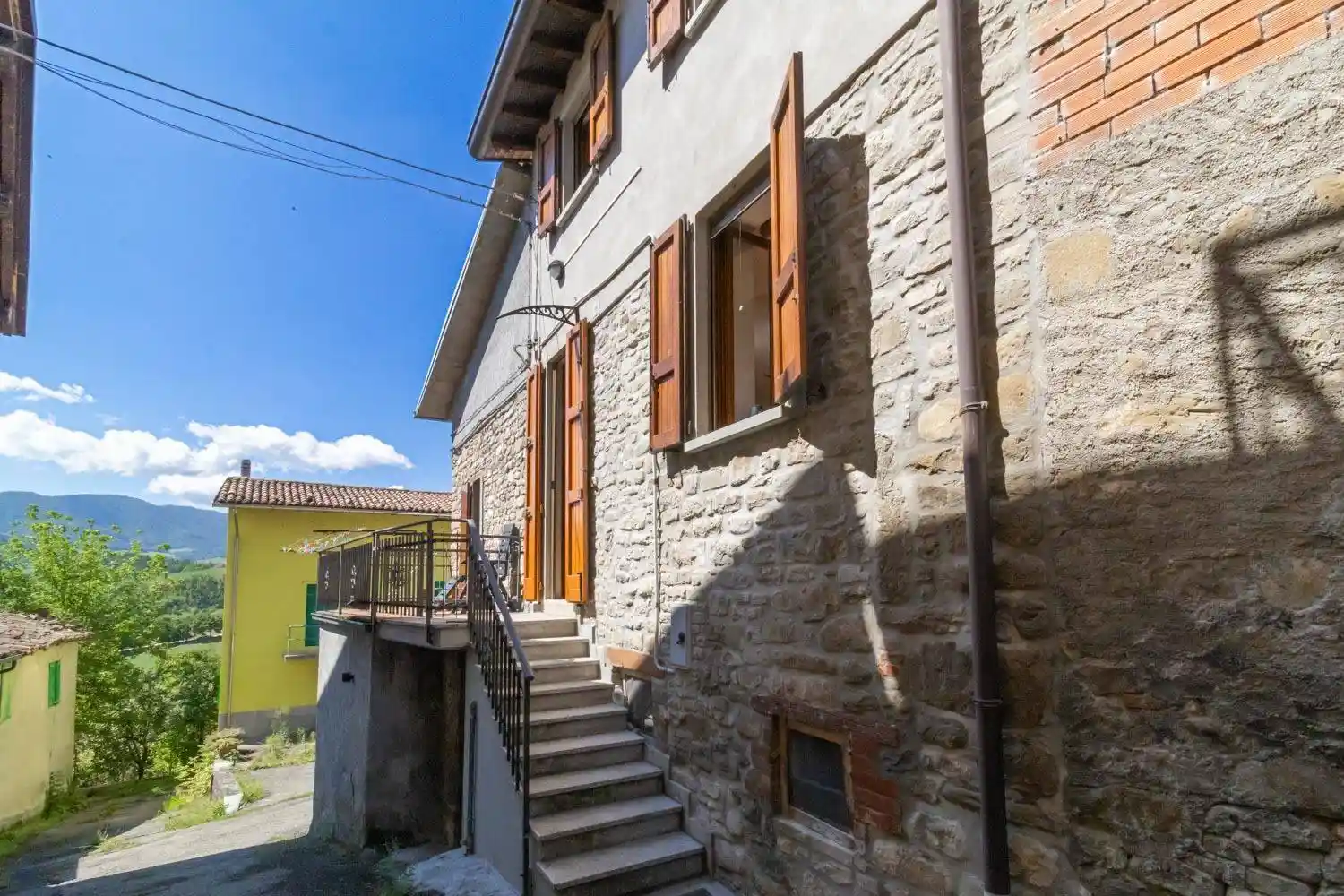 Casa indipendente in vendita a Neviano degli Arduini