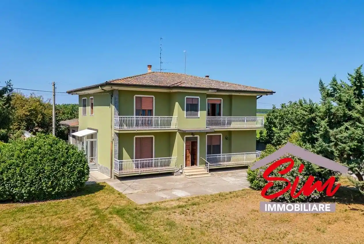 Villa in vendita a Biandrate