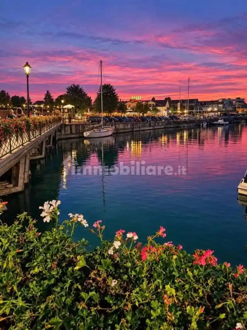 Appartamento in vendita a Peschiera del Garda