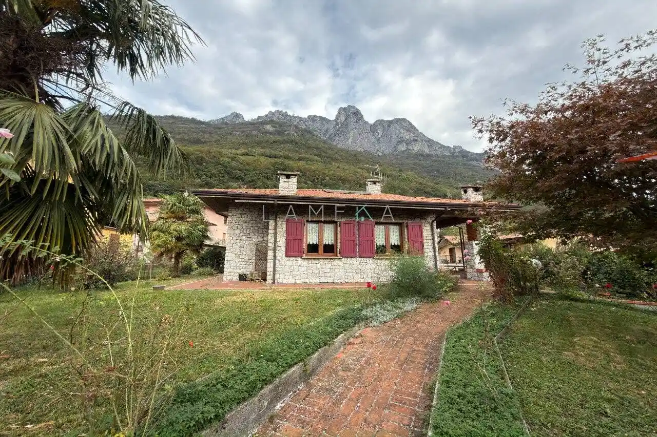 Villa in vendita a Darfo Boario Terme