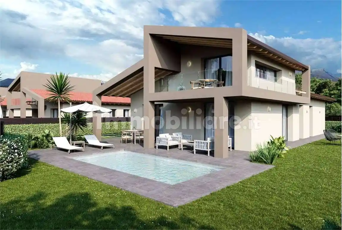 Villa in vendita a Manerba del Garda