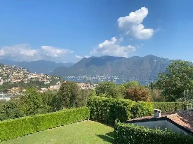Appartamento in vendita a Como