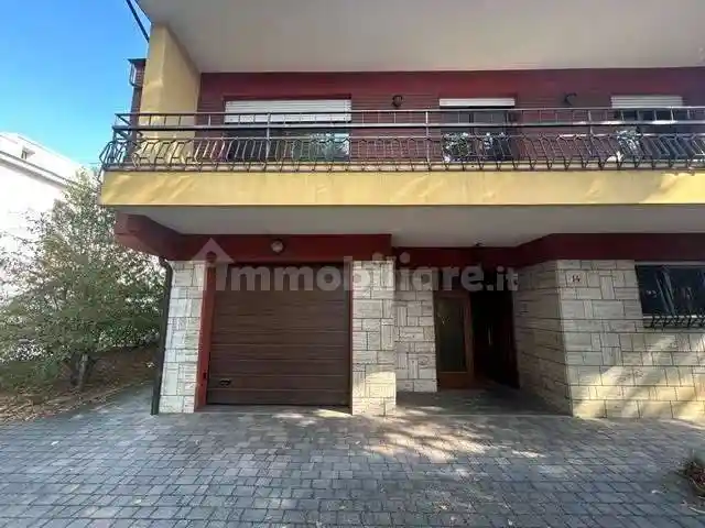 Casa indipendente in vendita a Modena