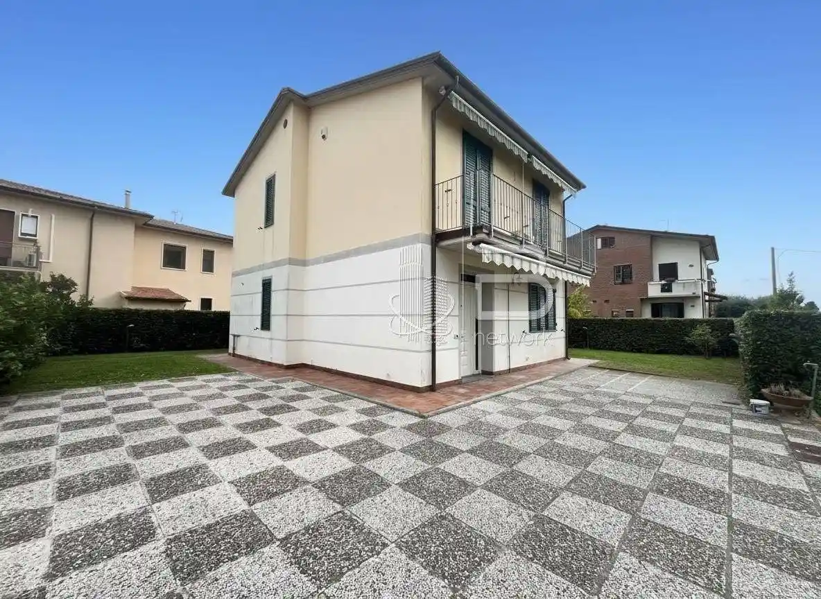 Villa in vendita a San Giuliano Terme