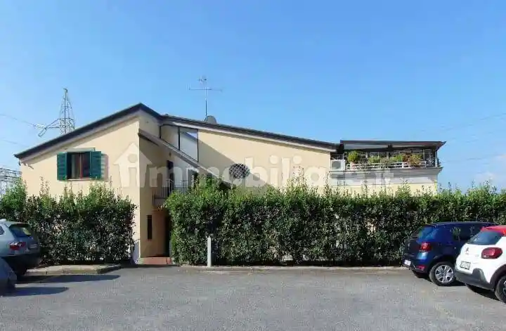 Appartamento in vendita a Pozzuoli