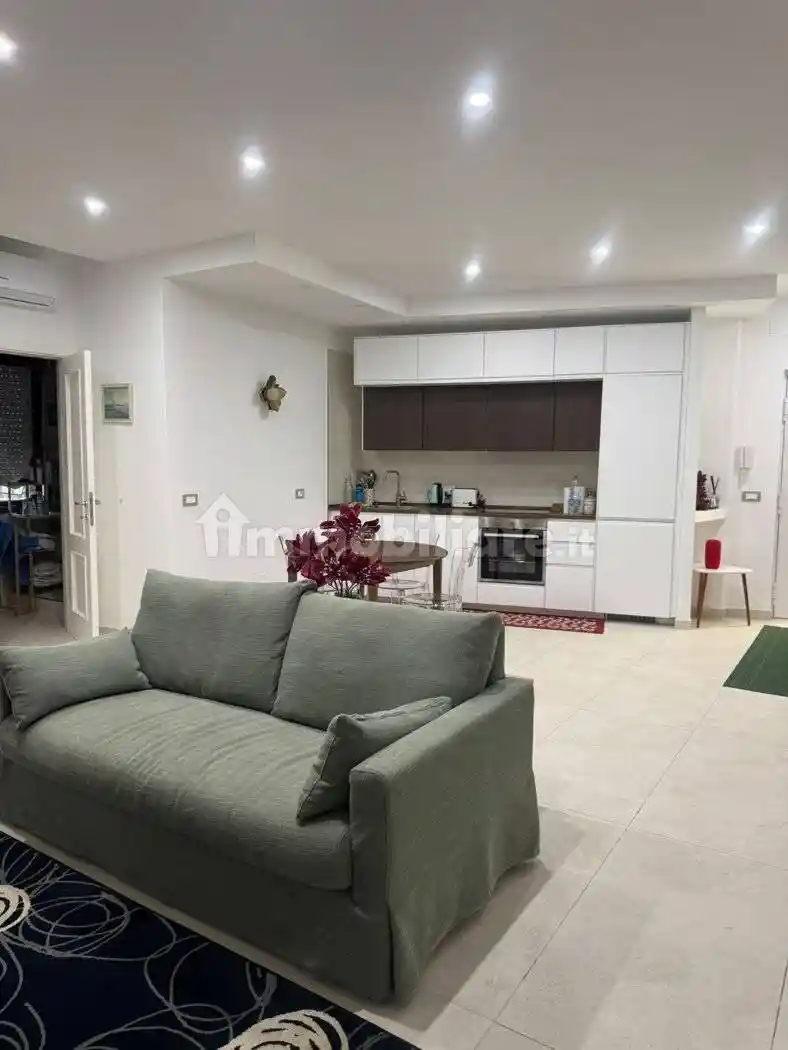 Appartamento in affitto a Pozzuoli