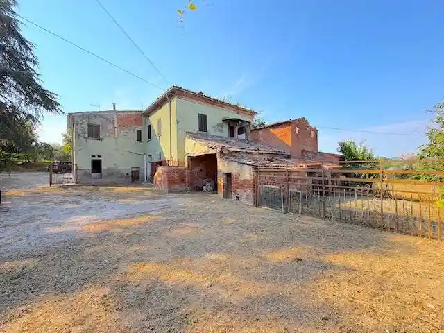 Rustico - Casale in vendita a Foiano della Chiana