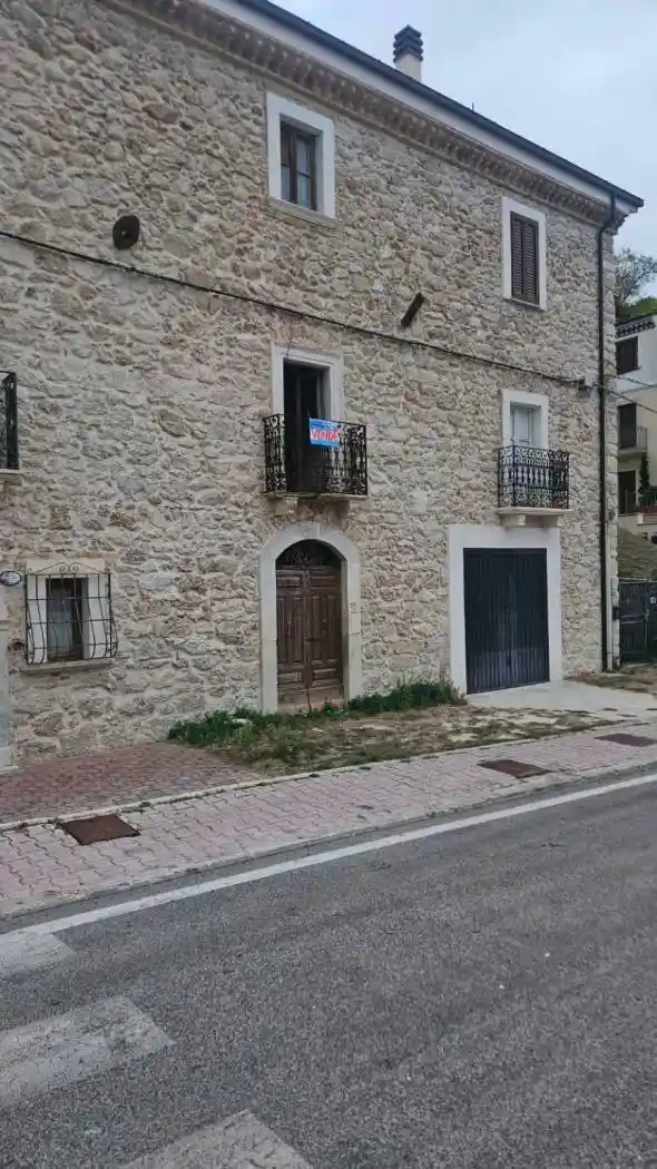 Casa indipendente in vendita a Ovindoli