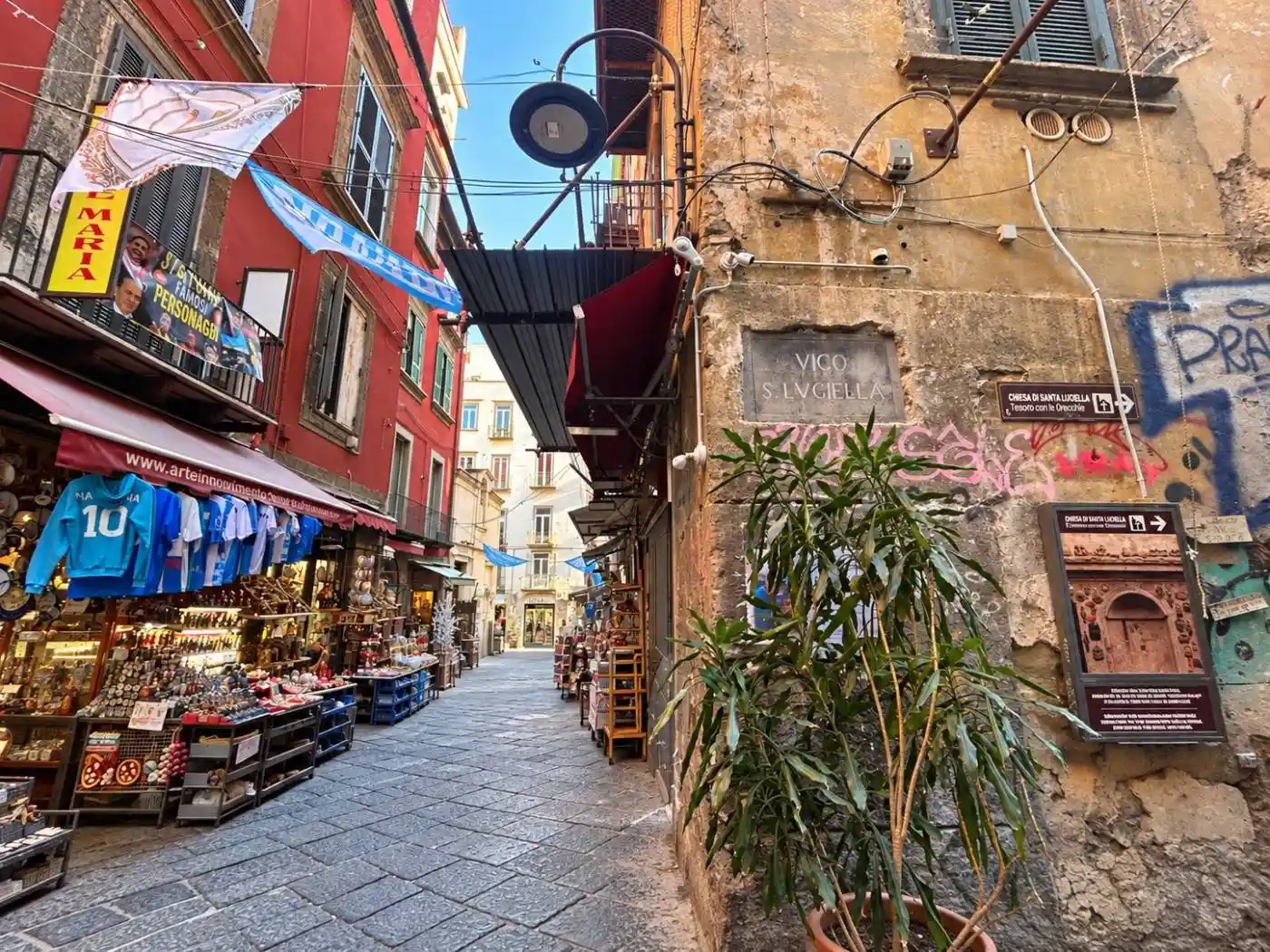 Appartamento in vendita a Napoli