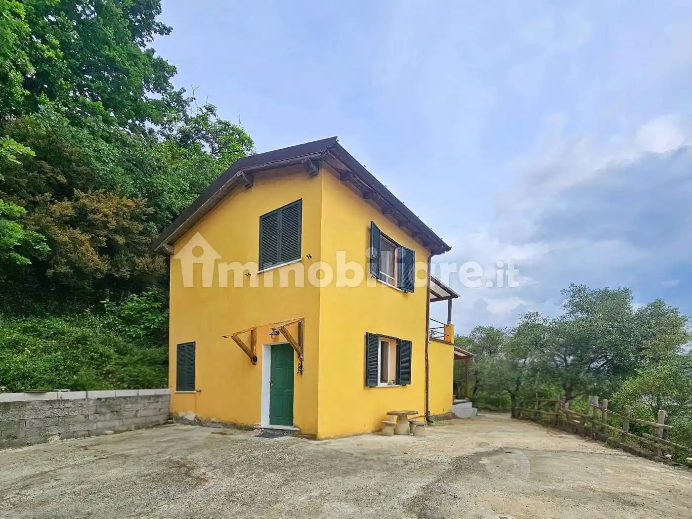 Villa in vendita a Vezzano Ligure