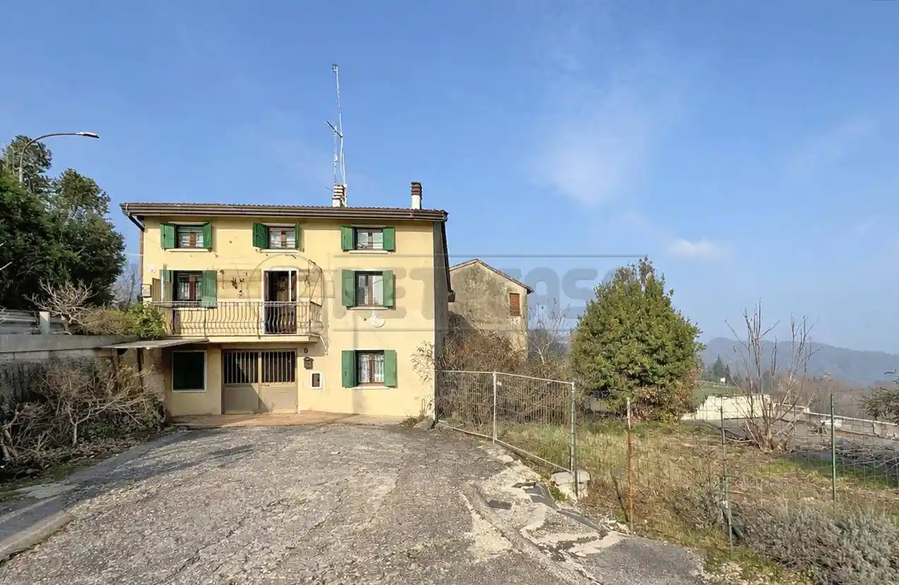 Villa in vendita a Brogliano