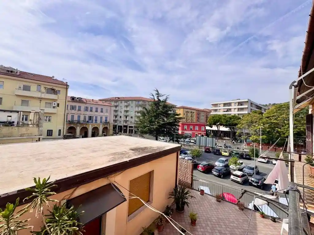 Appartamento in affitto a Imperia