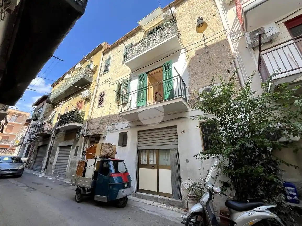 Appartamento in vendita a Palermo