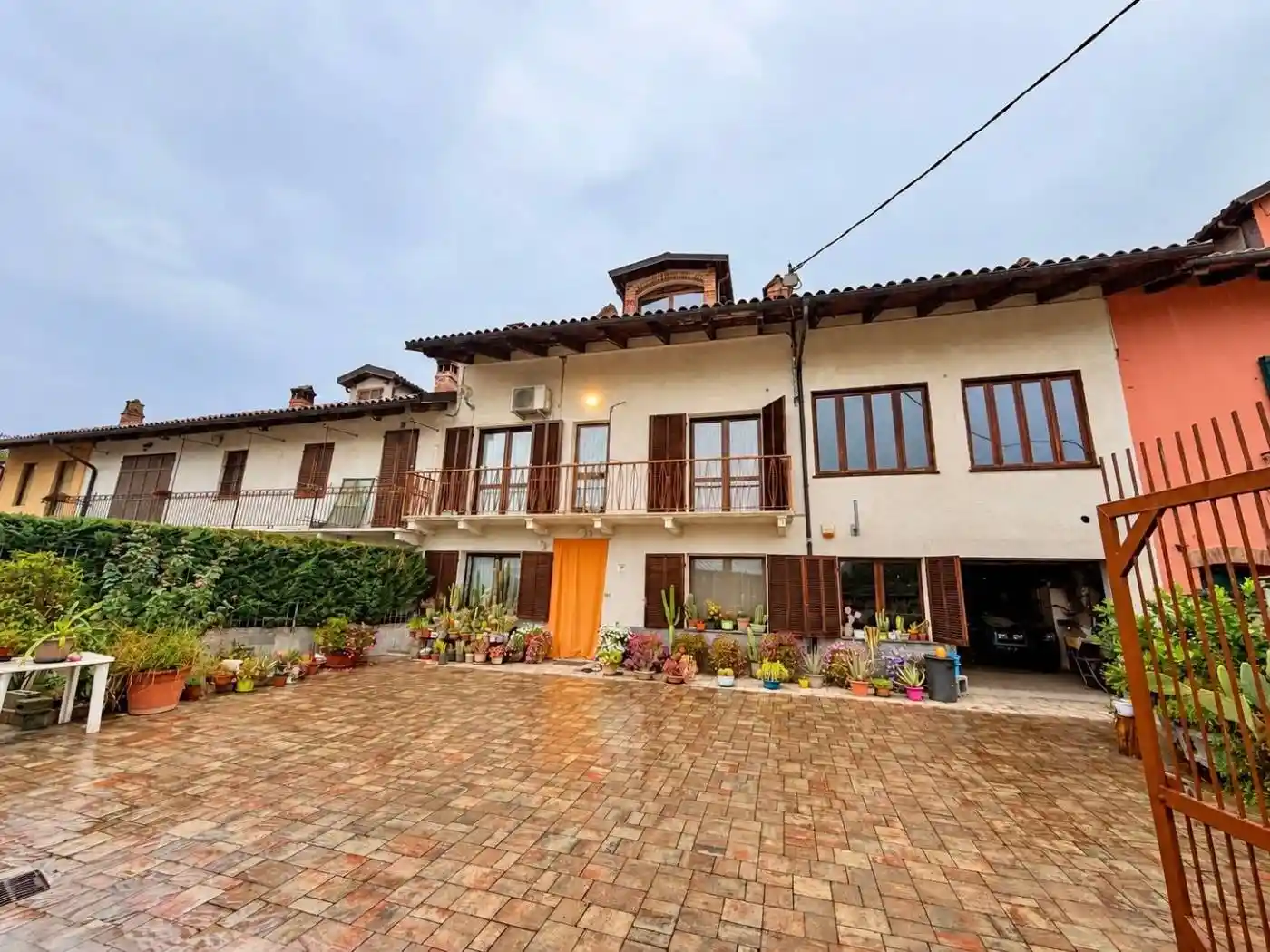Villa in vendita a Santo Stefano Roero