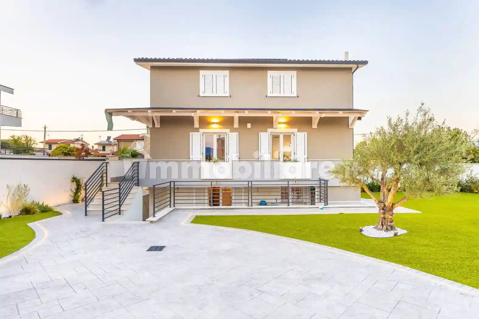 Villa - foto 2