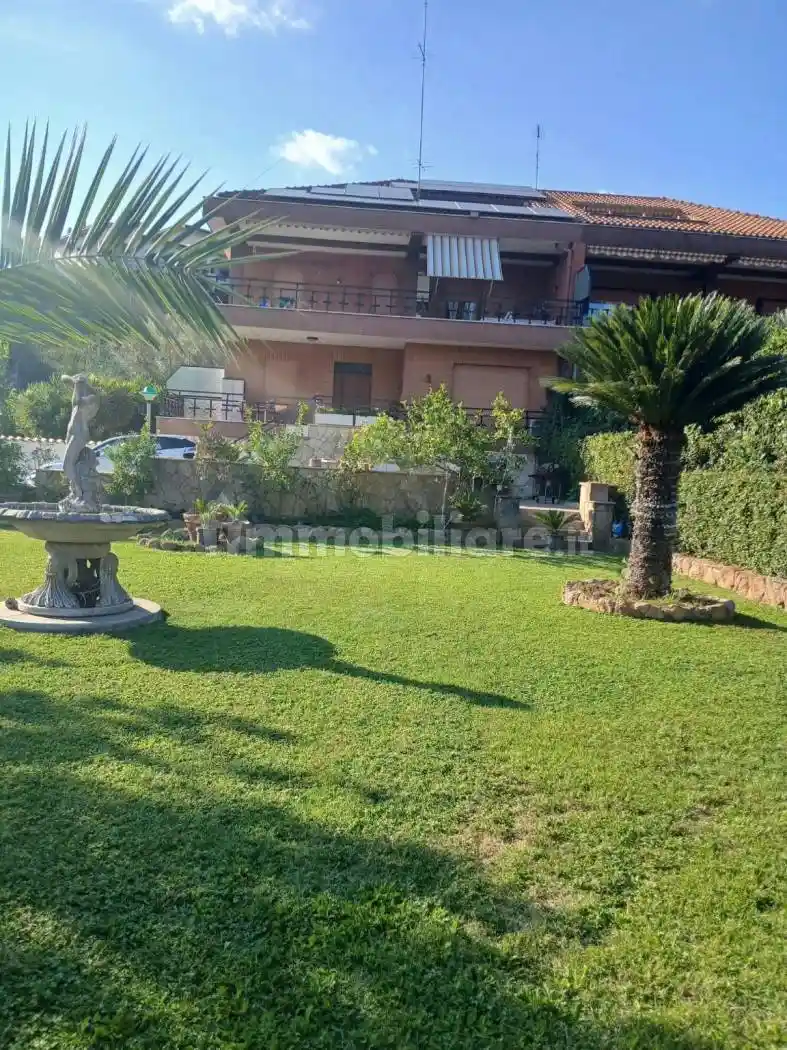 Villa in vendita a Roma