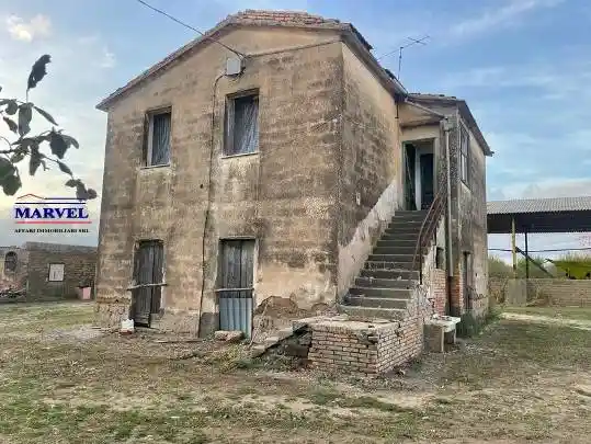 Rustico - Casale in vendita a Tuscania