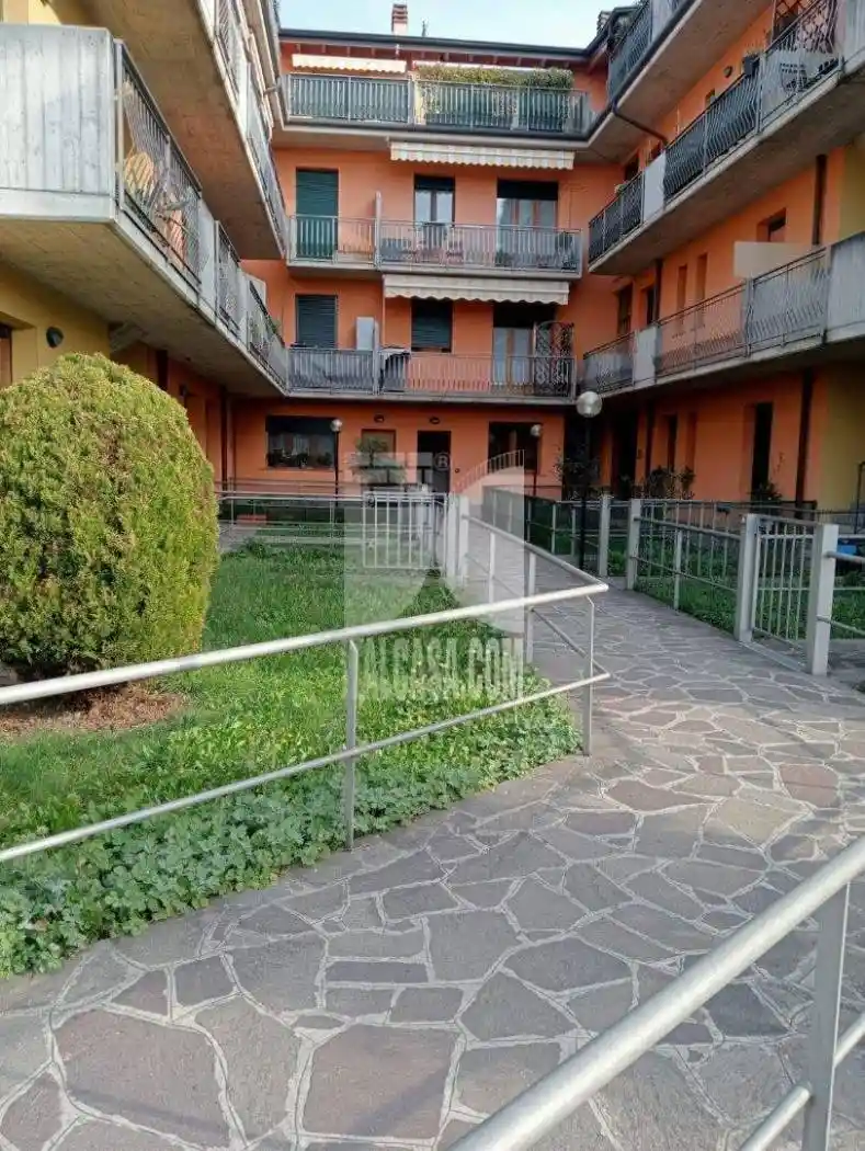 Appartamento in affitto a Villa di Serio